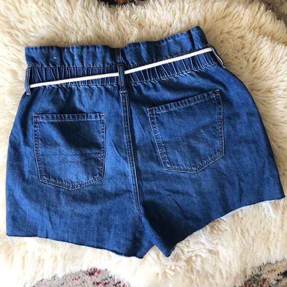 SOLD - American Eagle Mom Shorts - Picture 2 of 8